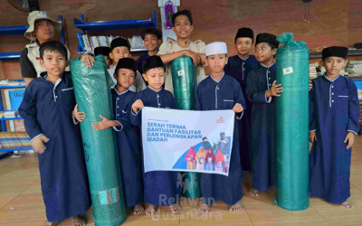 Berbagi Kebahagiaan Santri dengan Sarana Ibadah Pelosok