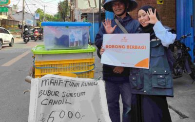 RELAWAN NUSANTARA BORONG HABIS DAN MEMBAGIKAN DAGANGAN SEORANG BAPAK TUNARUNGU