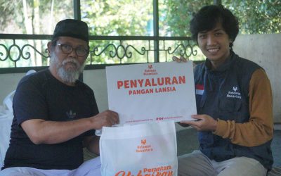 Relawan Nusantara Salurkan 10 Paket Sembako untuk Lansia di Pasirjambu