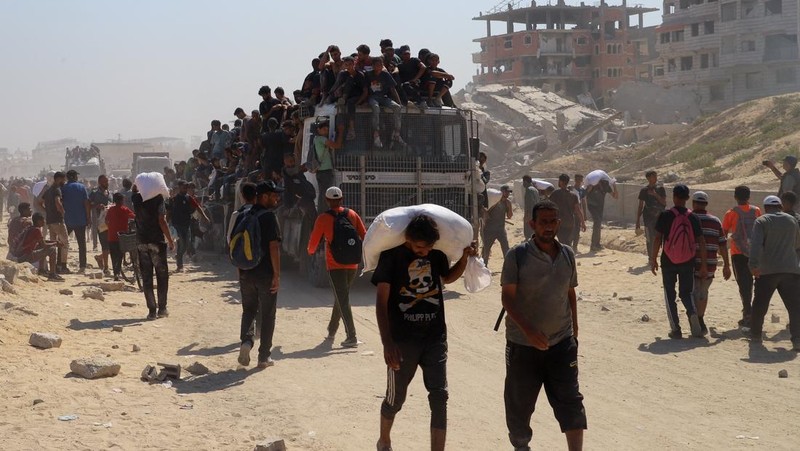 Truk Bantuan Kemanusiaan Mulai Menembus Gaza, Harapan Baru Hadir di Tengah Krisis