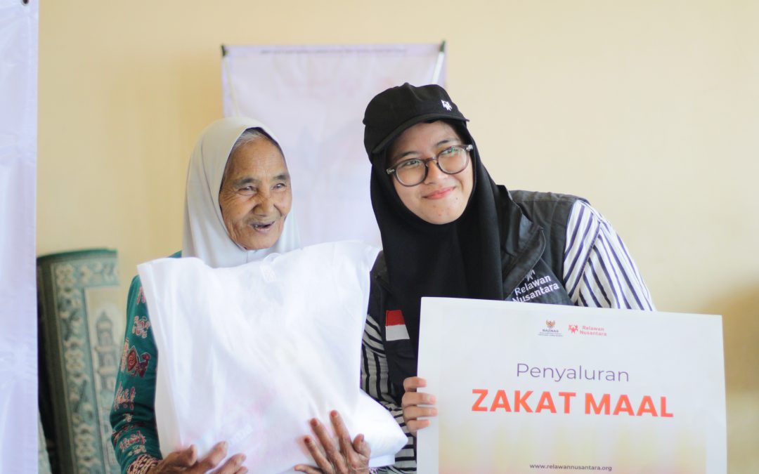 Baznas Jabar & Relawan Nusantara Hadirkan Paket Sembako untuk Lansia Dhuafa di Garut