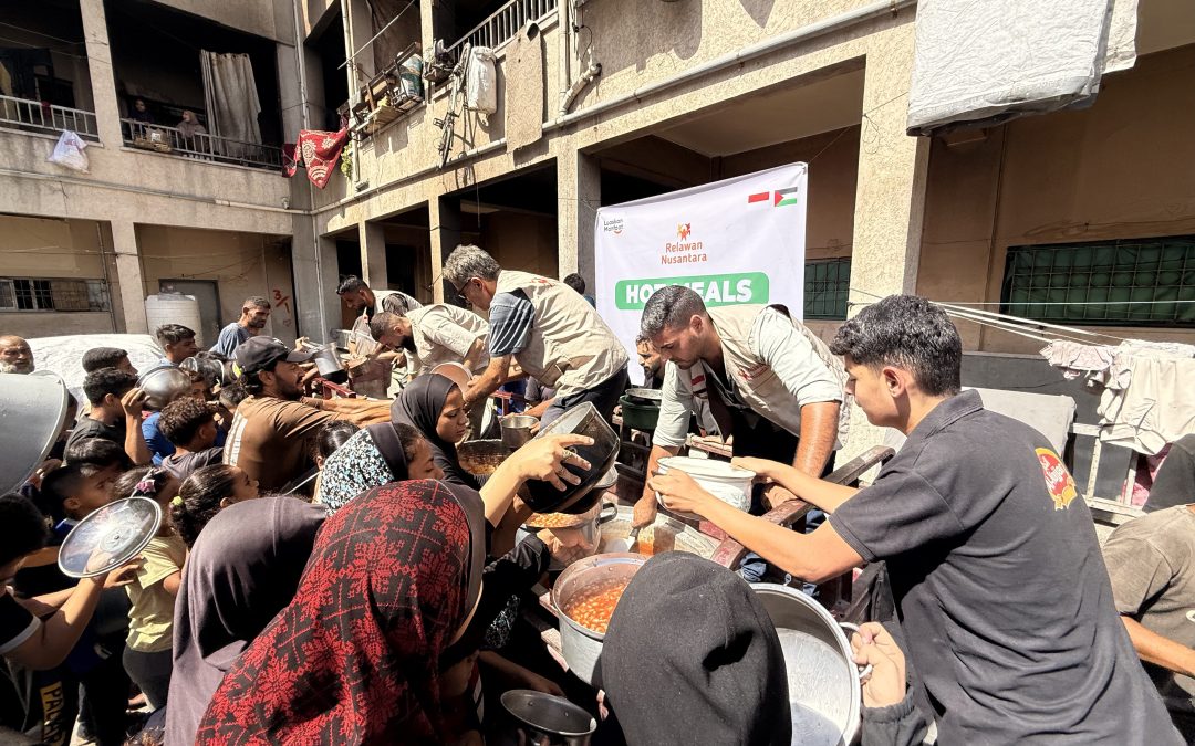 Relawan Nusantara Salurkan 3.000 Paket Makanan Siap Saji untuk Warga Gaza Utara