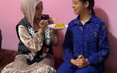 Nabilah Eks JKT48 dan Relawan Nusantara Temui Pengungsi Palestina di Yordania: Satu Suapan Kasih Sayang