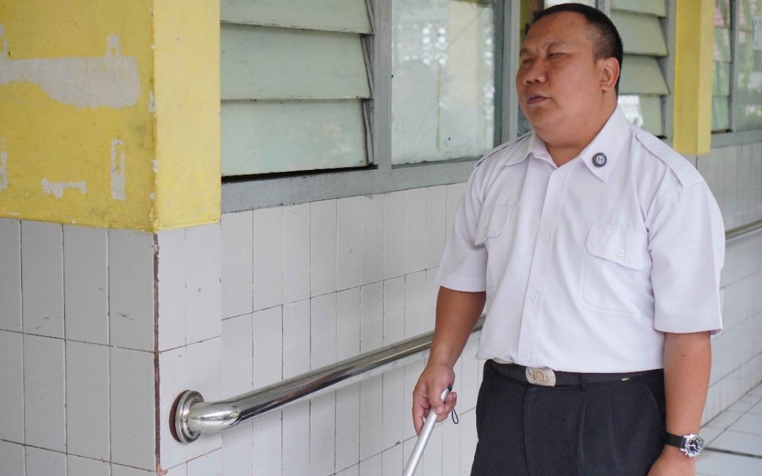 Umroh dengan Indera yang Berbeda: Ketika Sedekahmu Menjadi Mata bagi Jamaah Tunanetra di Tanah Suci