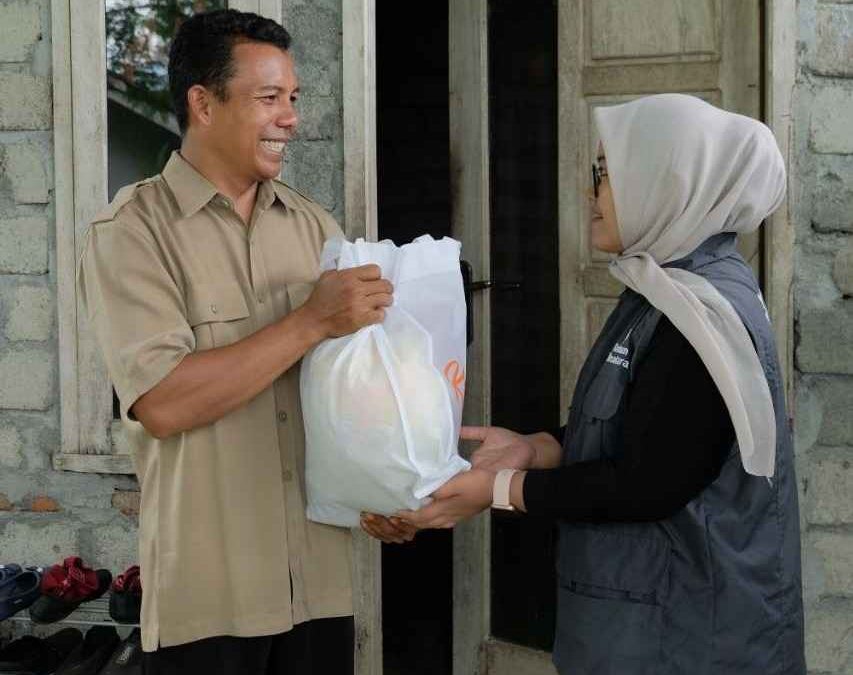 Relawan Nusantara Salurkan Paket Pangan Spesial Hari Guru untuk Pahlawan Tanpa Tanda Jasa di Lombok Timur
