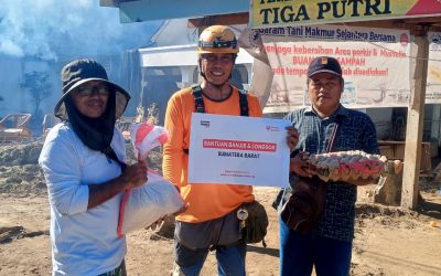 Relawan Nusantara Ringankan Beban Penyintas Banjir di Lubuk Lukum, Padang.