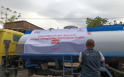 Relawan Nusantara Terus Bergerak Luaskan Manfaat, Distribusikan 5.000 Liter Air Bersih untuk Penyintas di Muara Batu, Aceh Utara