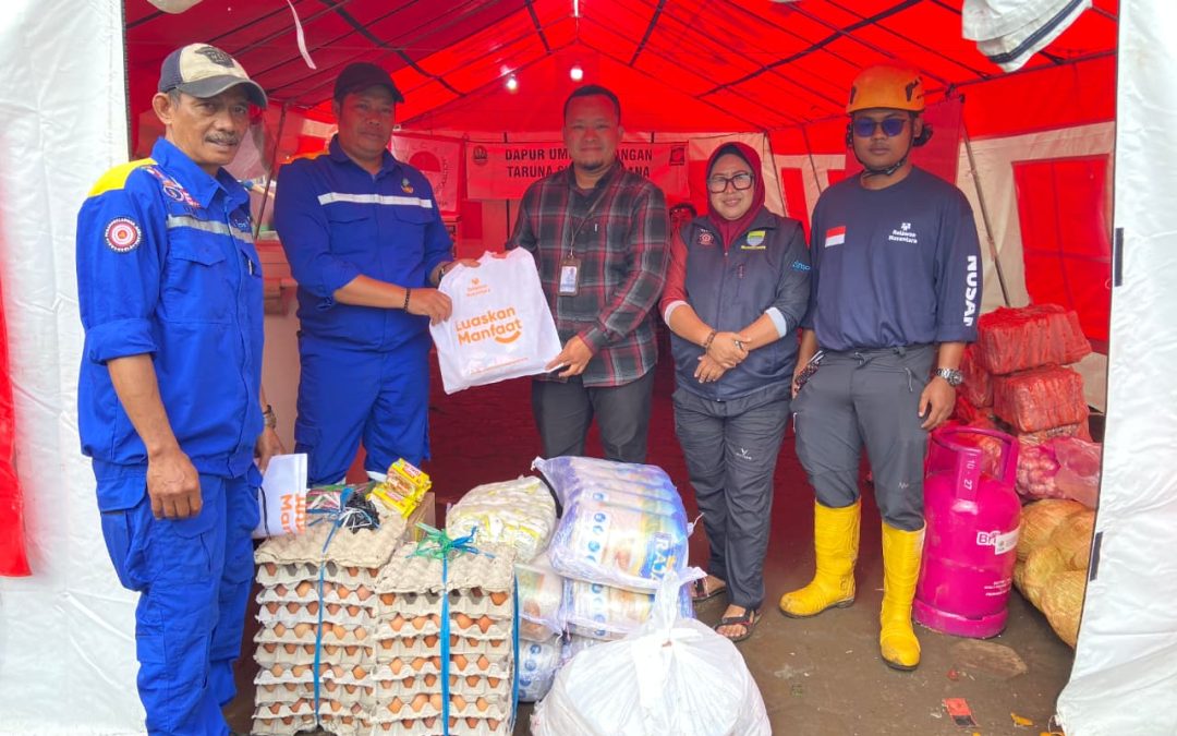 Dukung Operasi SAR dan Dapur Umum, Relawan Nusantara Salurkan Bantuan Pangan bagi Penyintas Longsor Cisarua