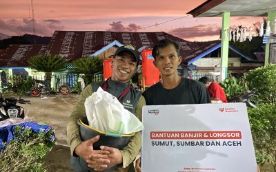 Relawan Nusantara dan WAG Pensiunan Bank Bumi Daya Jakarta Salurkan Bantuan untuk Penyintas Banjir Bandang dan Longsor di Agam
