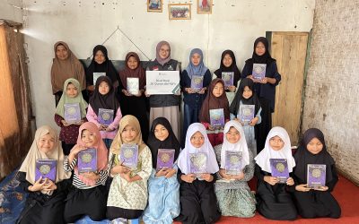 Kisah Bu Eti di Bandung Barat: Guru Ngaji di Rumah Nyaris Roboh yang Menyalakan Harapan Anak Kampung