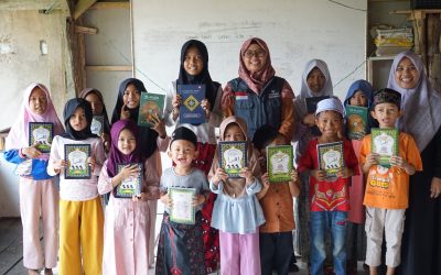Puluhan Al-Qur’an dan Buku Iqro Tersalurkan di Pandeglang, Hadirkan Semangat Baru Belajar Mengaji untuk Anak-Anak dan Masyarakat